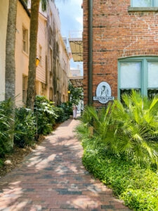 Fulton Lane Inn Alley